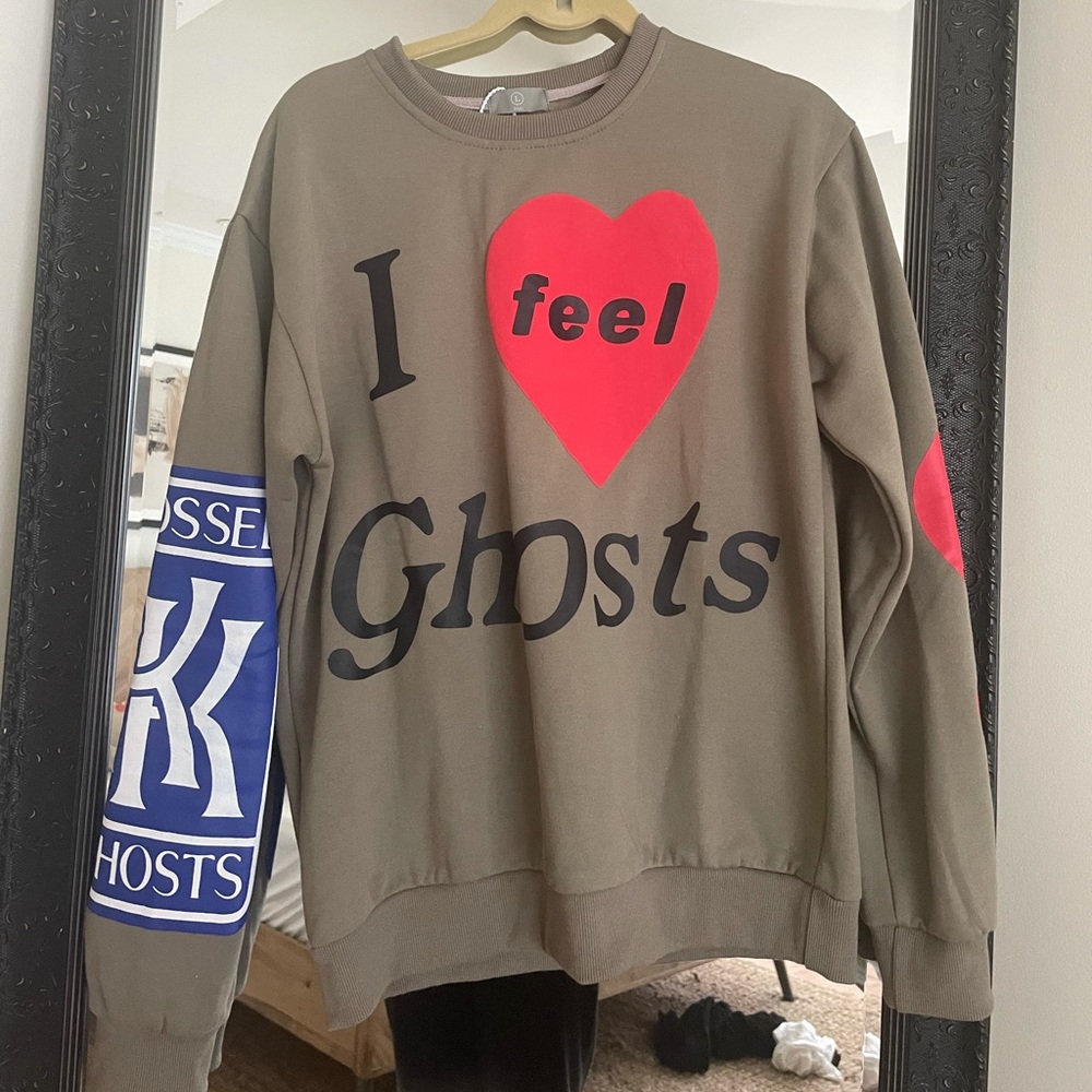 I see ghosts hoodie